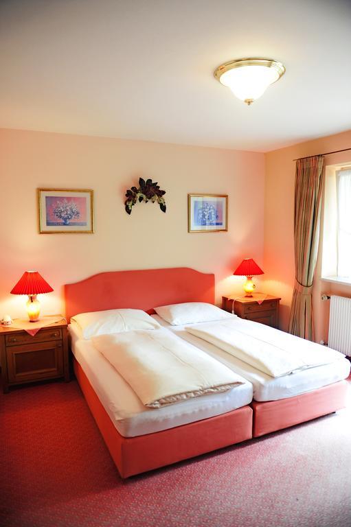 פפרונטן Hotel Kienberger Hof מראה חיצוני תמונה