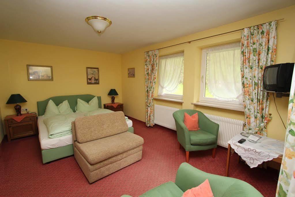 פפרונטן Hotel Kienberger Hof מראה חיצוני תמונה