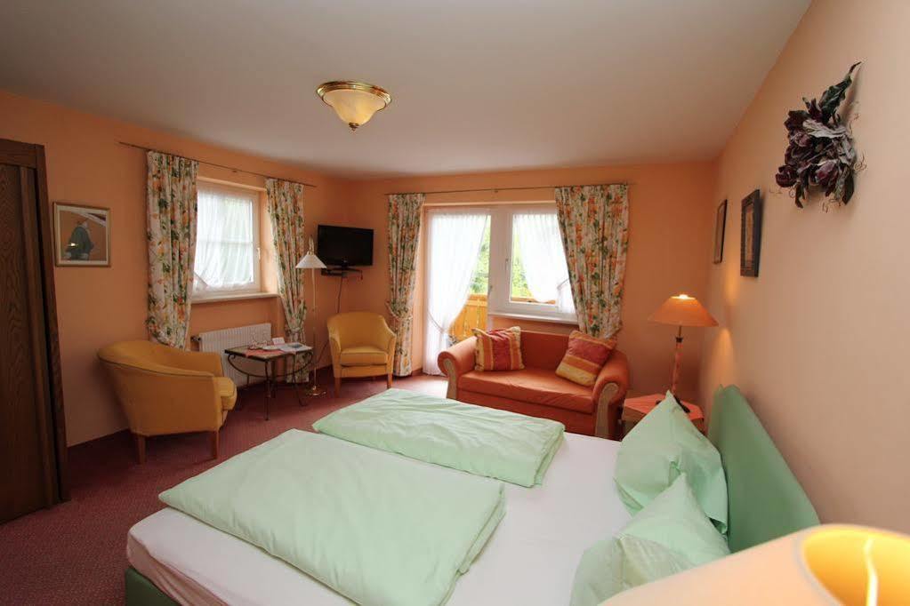 פפרונטן Hotel Kienberger Hof מראה חיצוני תמונה